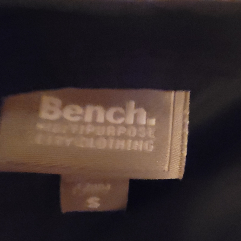 Bench Light Hooded Jacket - Picture 2 of 4